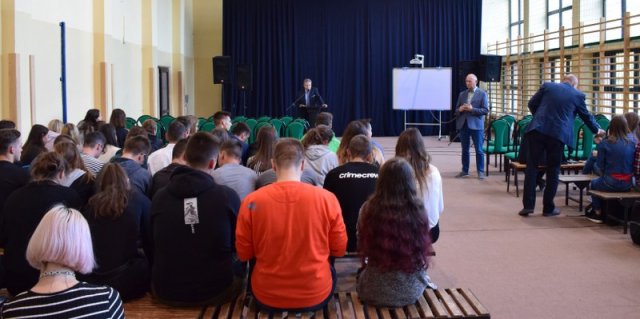 „Na skrzydłach orłów” 